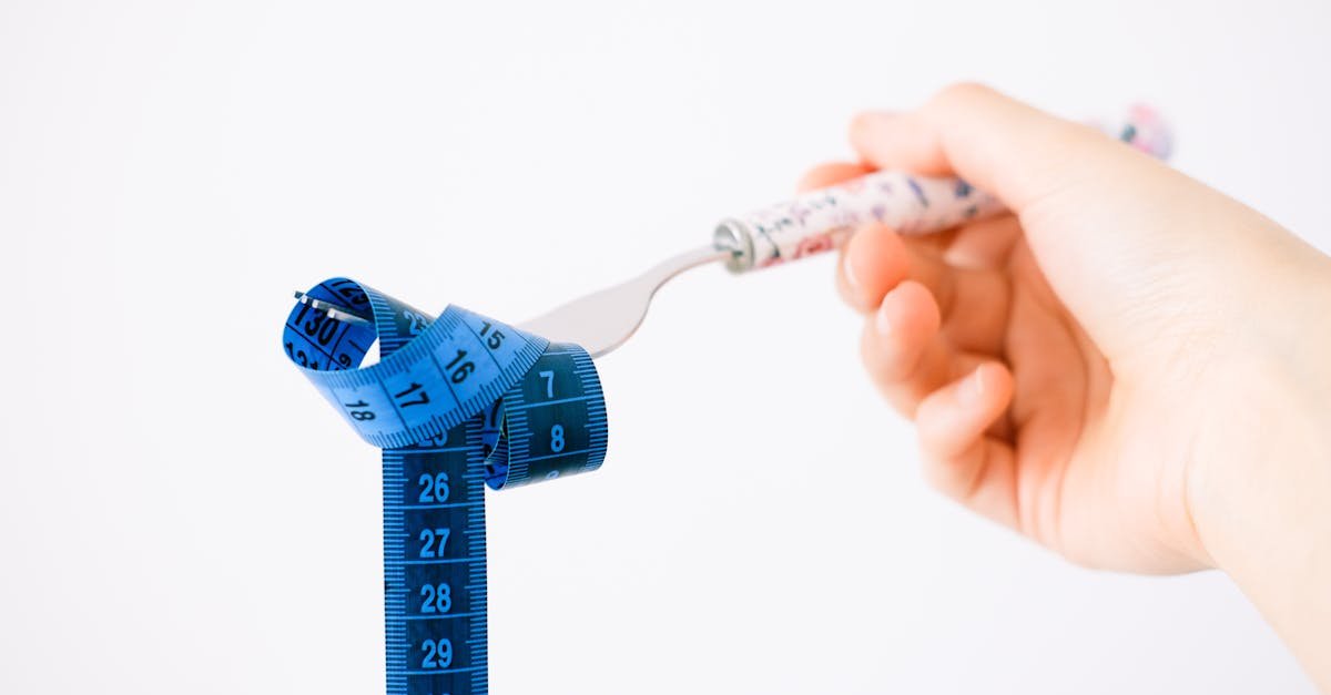 Measuring health and body mass on a weighing scale