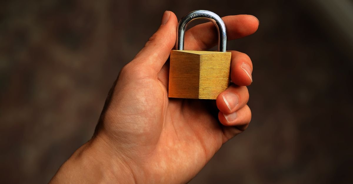 Secure HTTPS padlock representing an SSL certificate