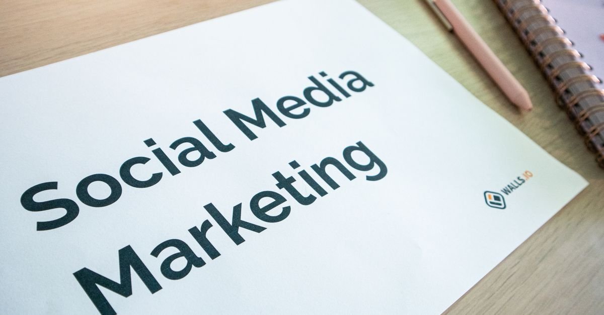 Consistent social media branding across profiles